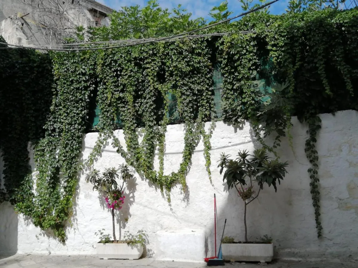 Borgo Fontana B&B Bari 0*,